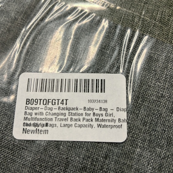 NWT Diaper Bag Backpack with Changing Station - Picture 3 of 4